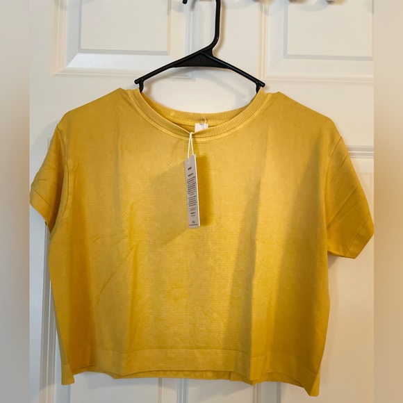 BNWT Avocado Crop Tee, Lemon, XS/S - Picture 6 of 6
